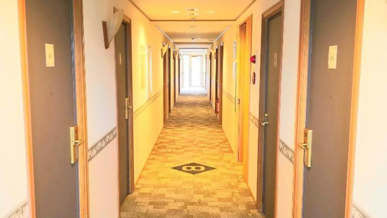 Toyoko Inn Shin-Osaka Chuo-Guchi Shinkan Exterior photo